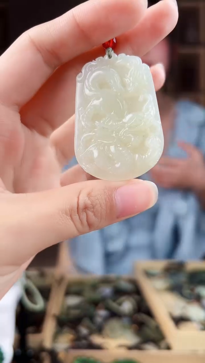 颈饰未镶嵌和田玉拍一发一，多样性发货