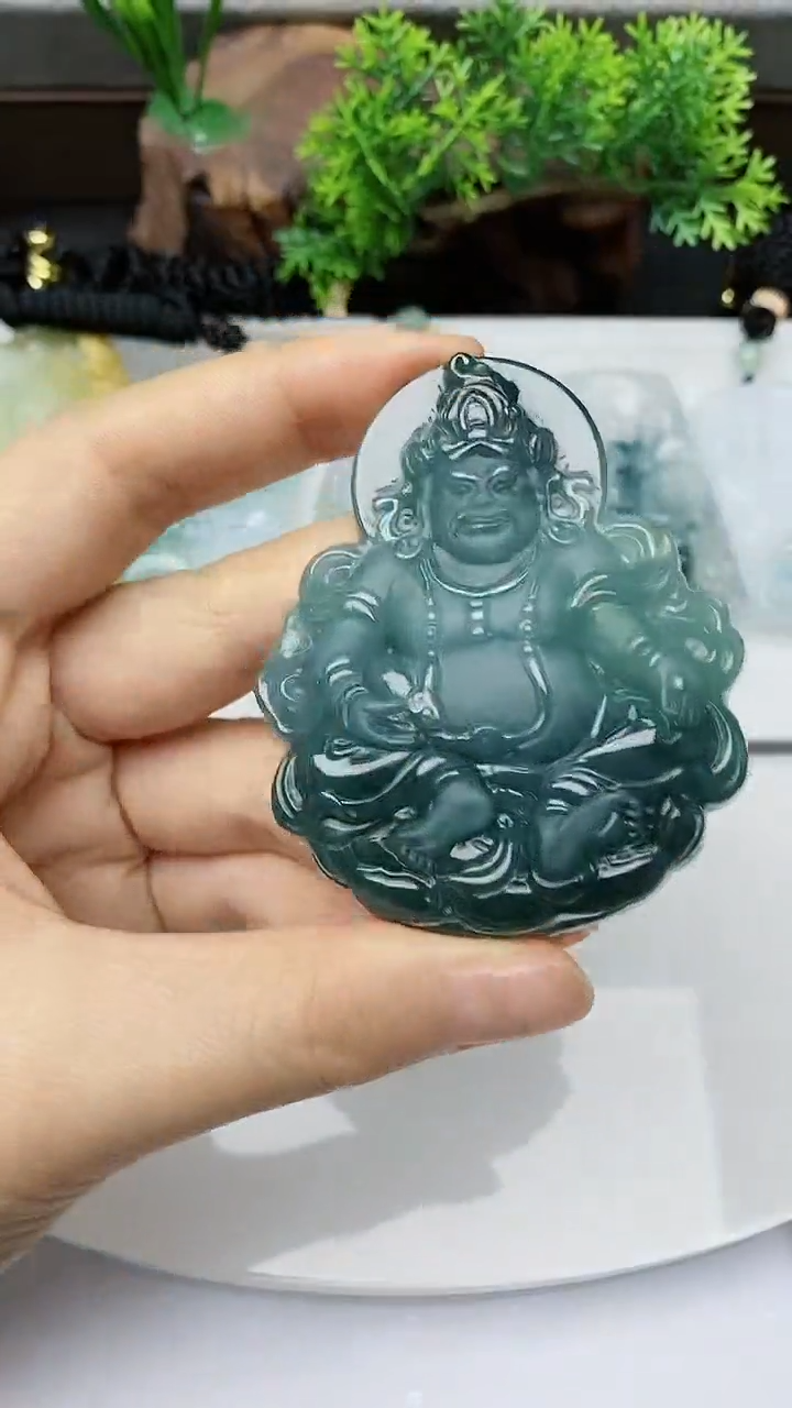 【闪购商品】翡翠颈饰未镶嵌        