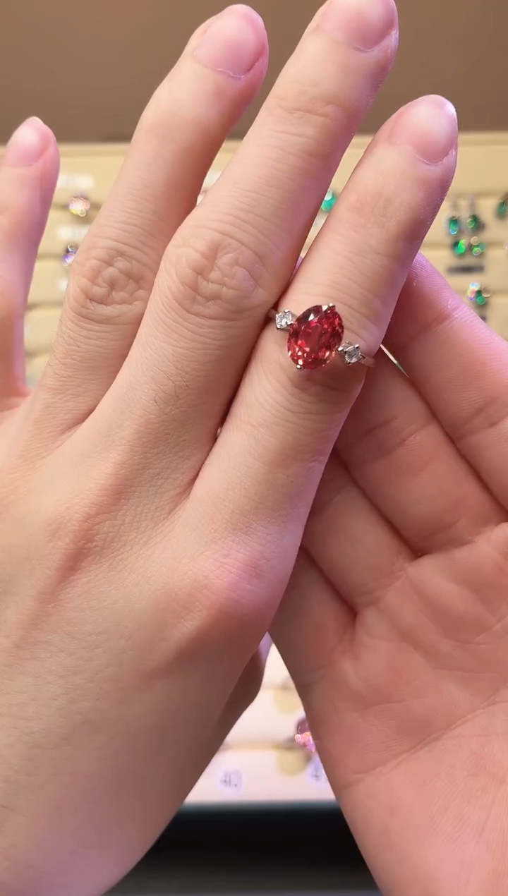 2蓝宝石（处理）无品牌 925银 轻奢女神款帕帕拉恰火莲花色系