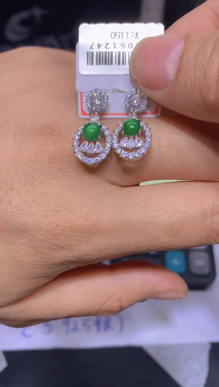 【闪购商品】定制翡翠未镶嵌30定制翡翠多样性发其一