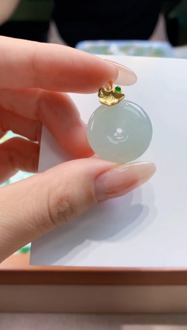 翡翠未镶嵌颈饰天然A货翡翠挂件