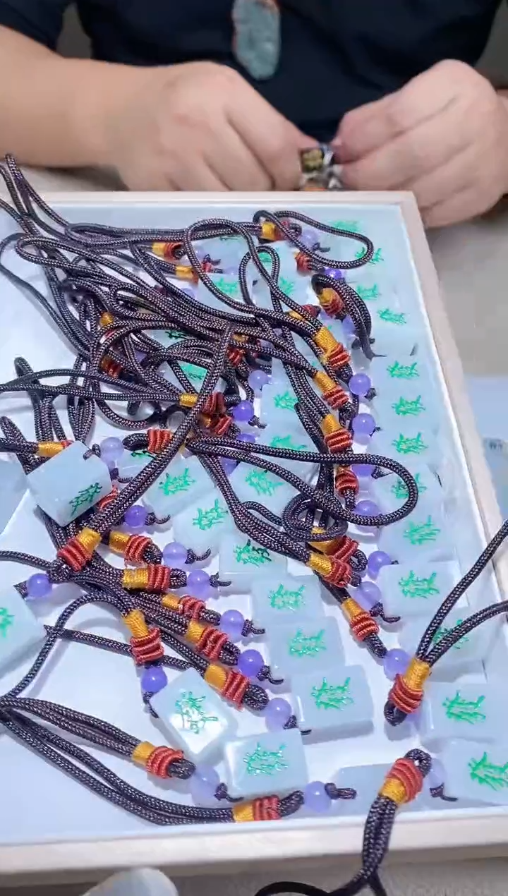 颈饰未镶嵌翡翠多样性发其一1212001