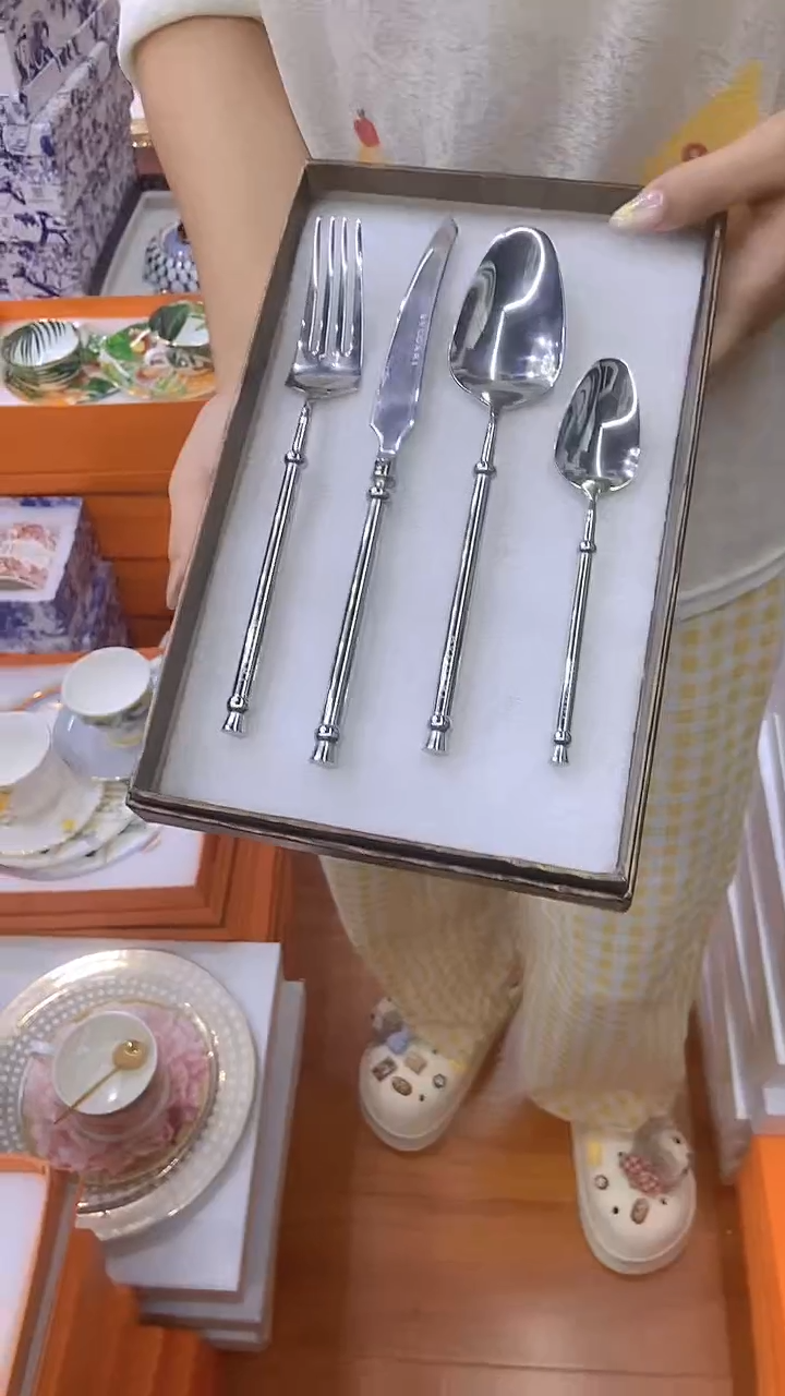 杯鸿辉家品牌瓷器，京东包邮！
