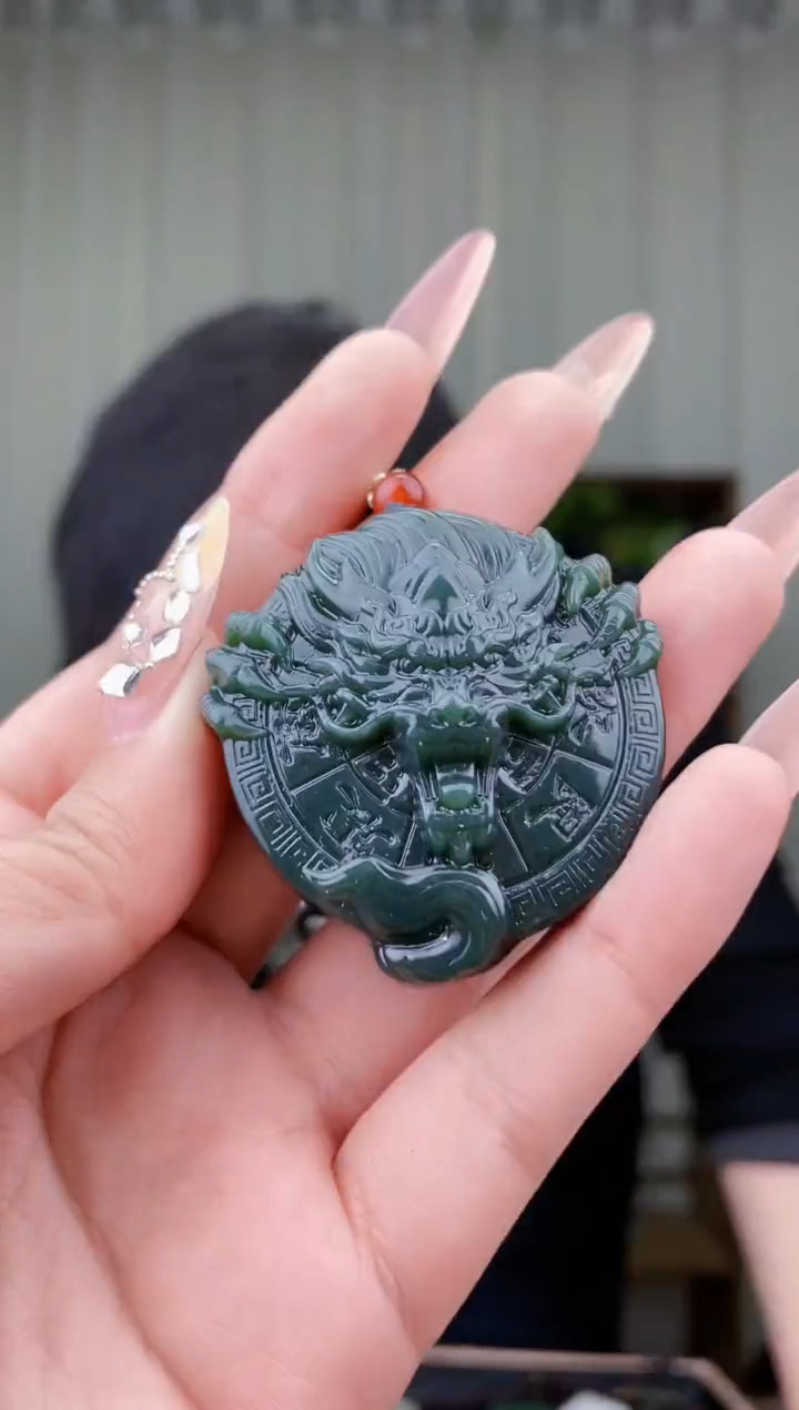 【闪购商品】和田玉挂件未镶嵌拍一发一，多样性发货！