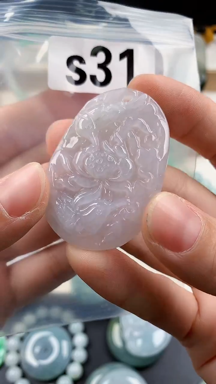 颈饰未镶嵌翡翠天然翡翠吊坠挂件