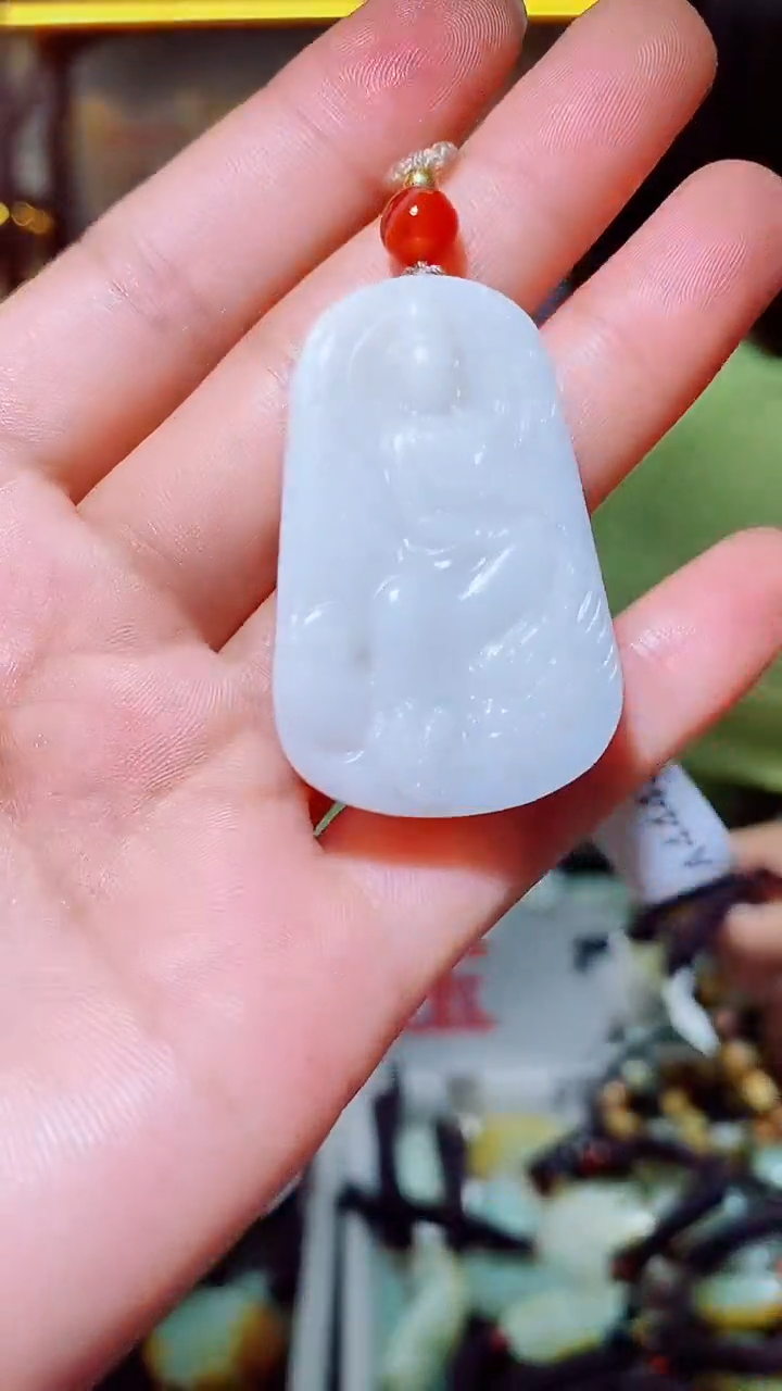 和田玉未镶嵌颈饰1