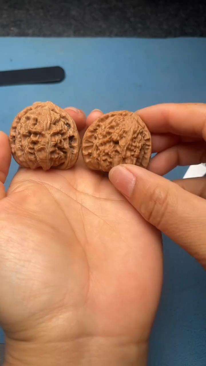 桃核把件w 194   三角白 37尺