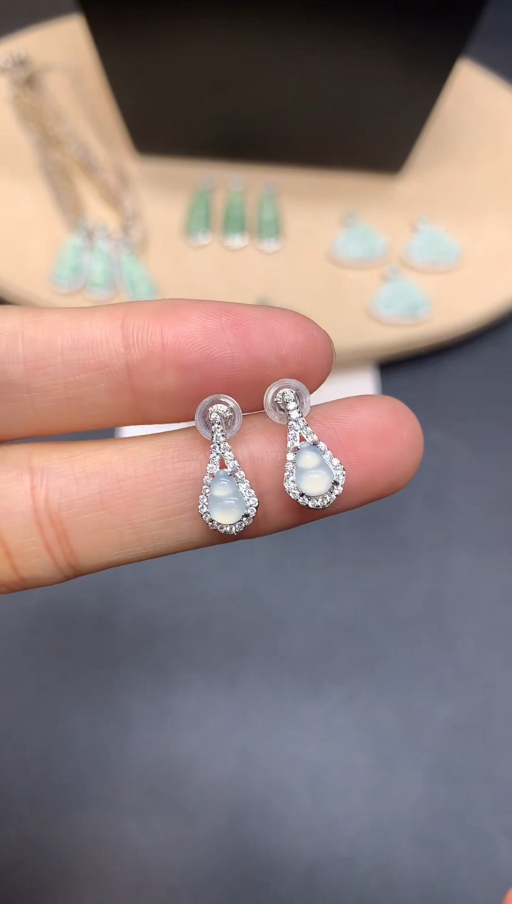 【闪购商品】翡翠耳饰银S925镶嵌葫芦【多样性发其一】