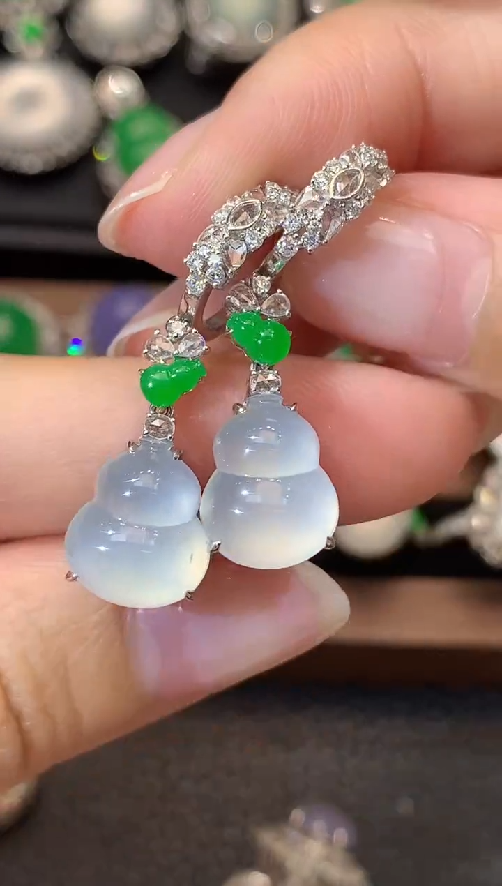 18K金镶嵌翡翠耳饰D62