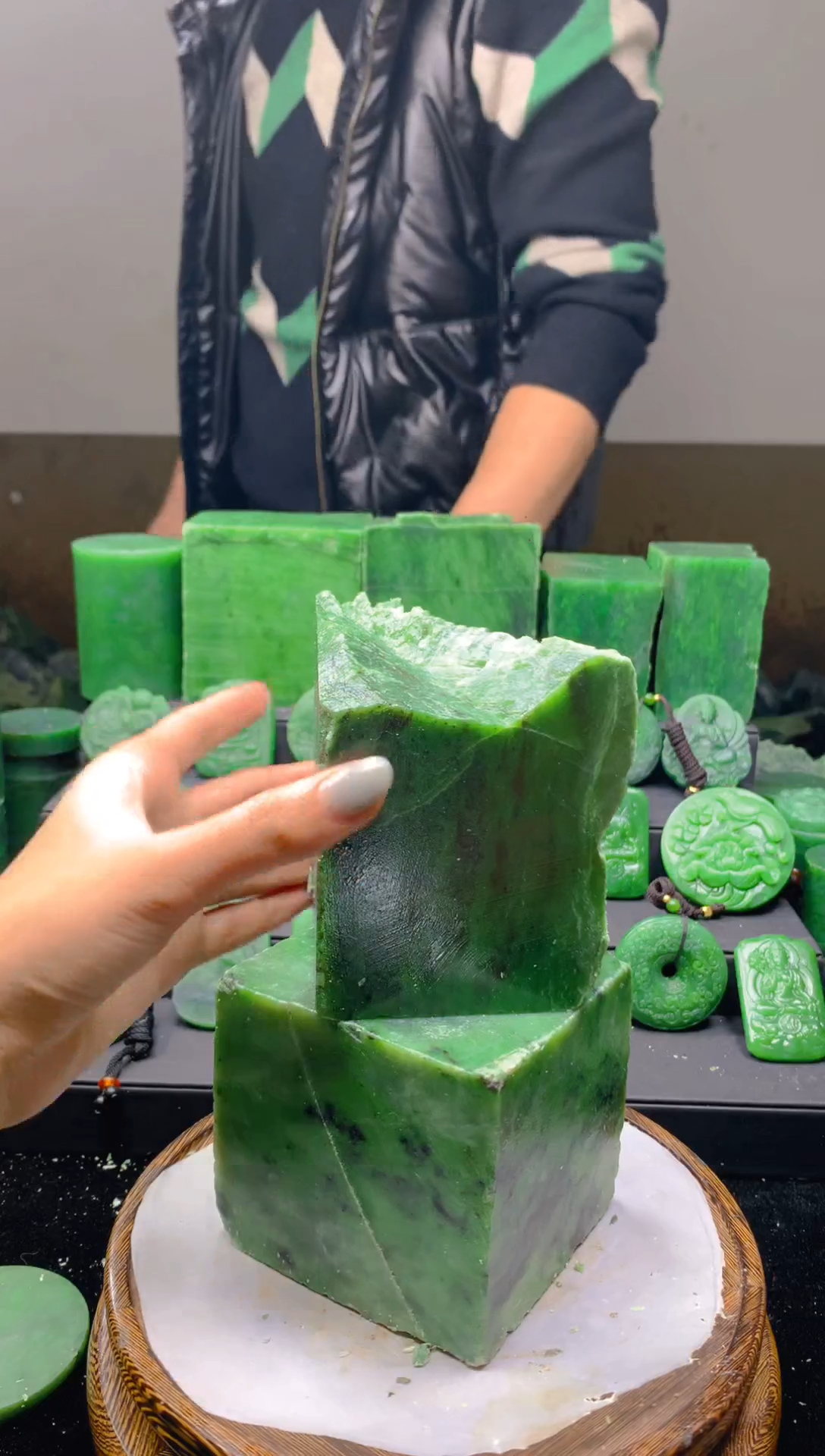 未镶嵌和田玉珠宝半成品1