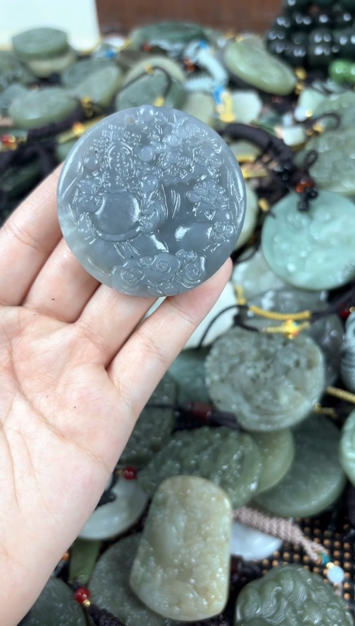 【闪购商品】和田玉颈饰未镶嵌1