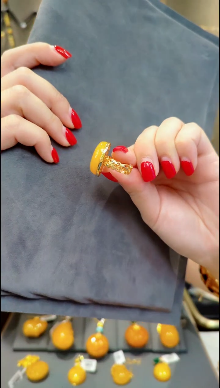 【闪购商品】蜜蜡戒指银S925镀金镶嵌H756蜜蜡戒指