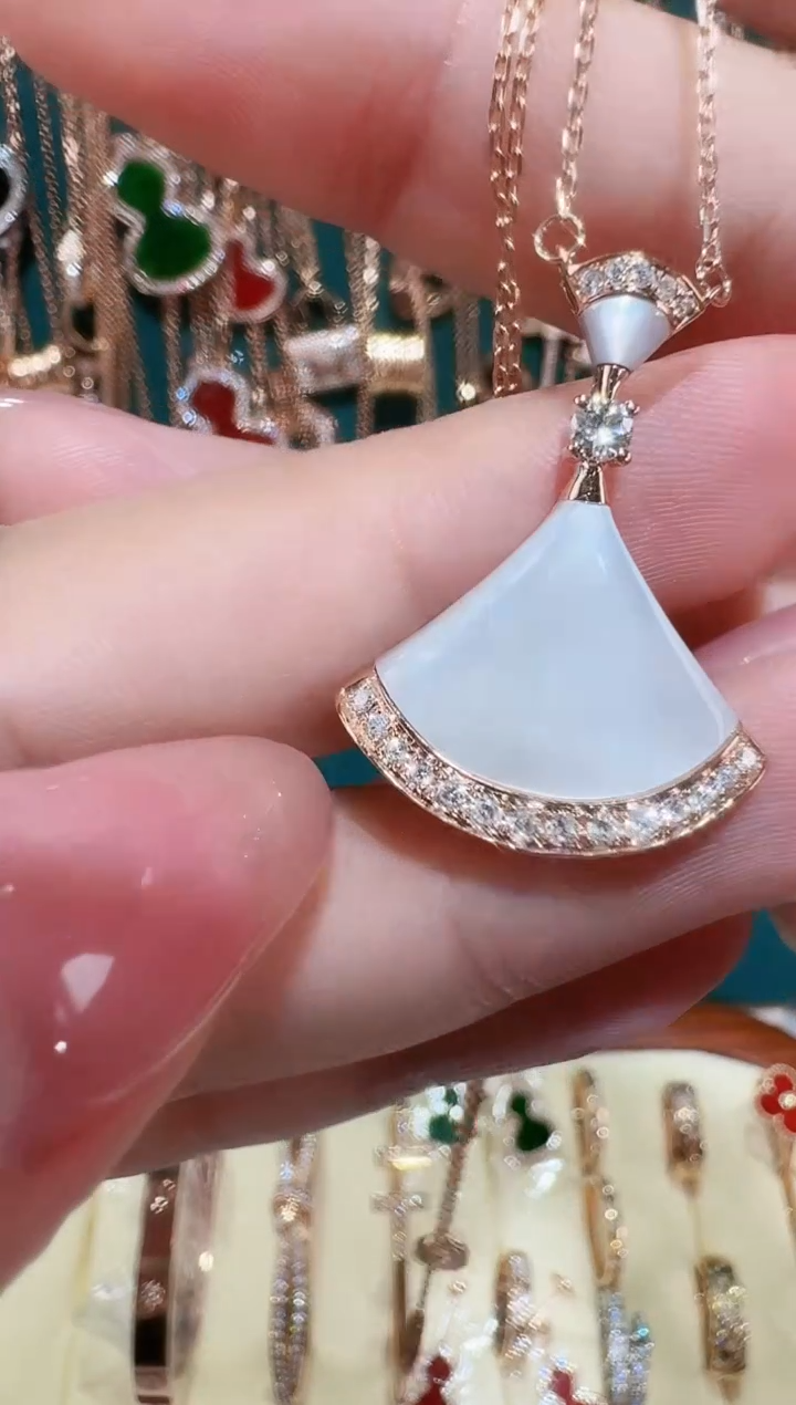 【闪购商品】钻石套链18K金镶嵌大号裙子套链