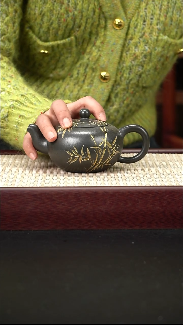 茶壶紫砂君子兰 一粒珠 刻竹