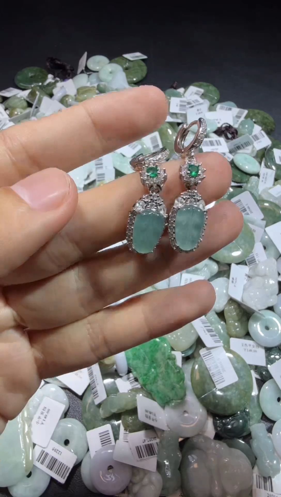 【闪购商品】翡翠颈饰未镶嵌00002057