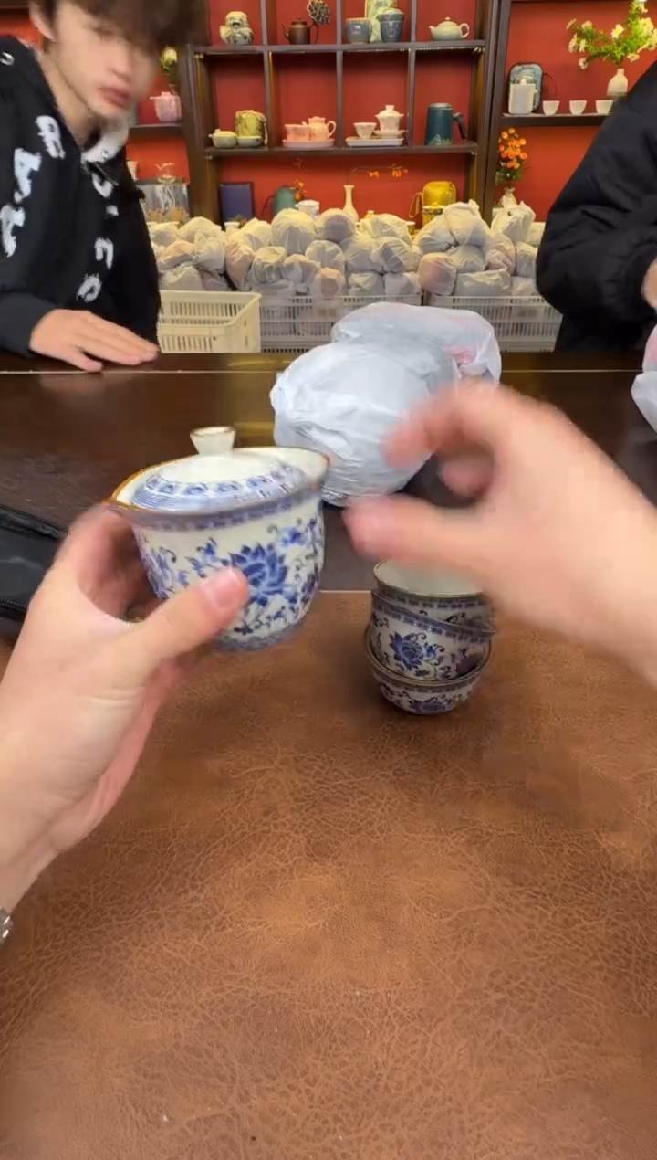 【闪购商品】缠枝111111111111111