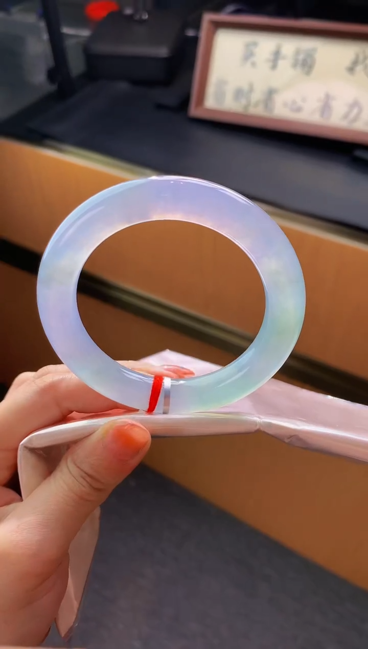 未镶嵌手镯翡翠- C58圈口 56.3全款19万 定金2万