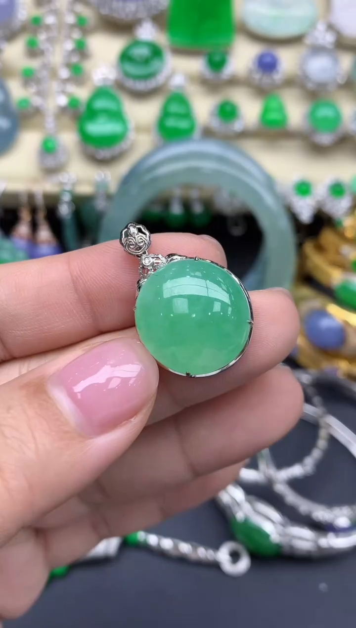 【闪购商品】翡翠颈饰18K金镶嵌114-中国好珍宝