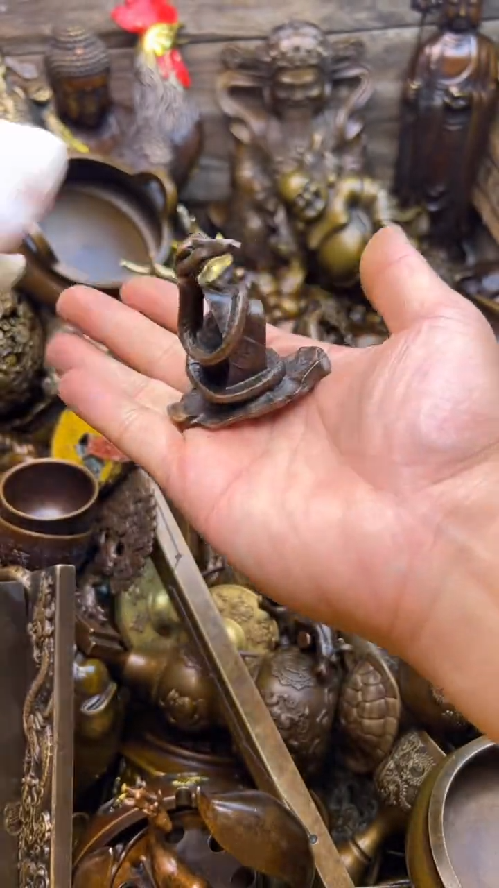 精美铜器，点击下单