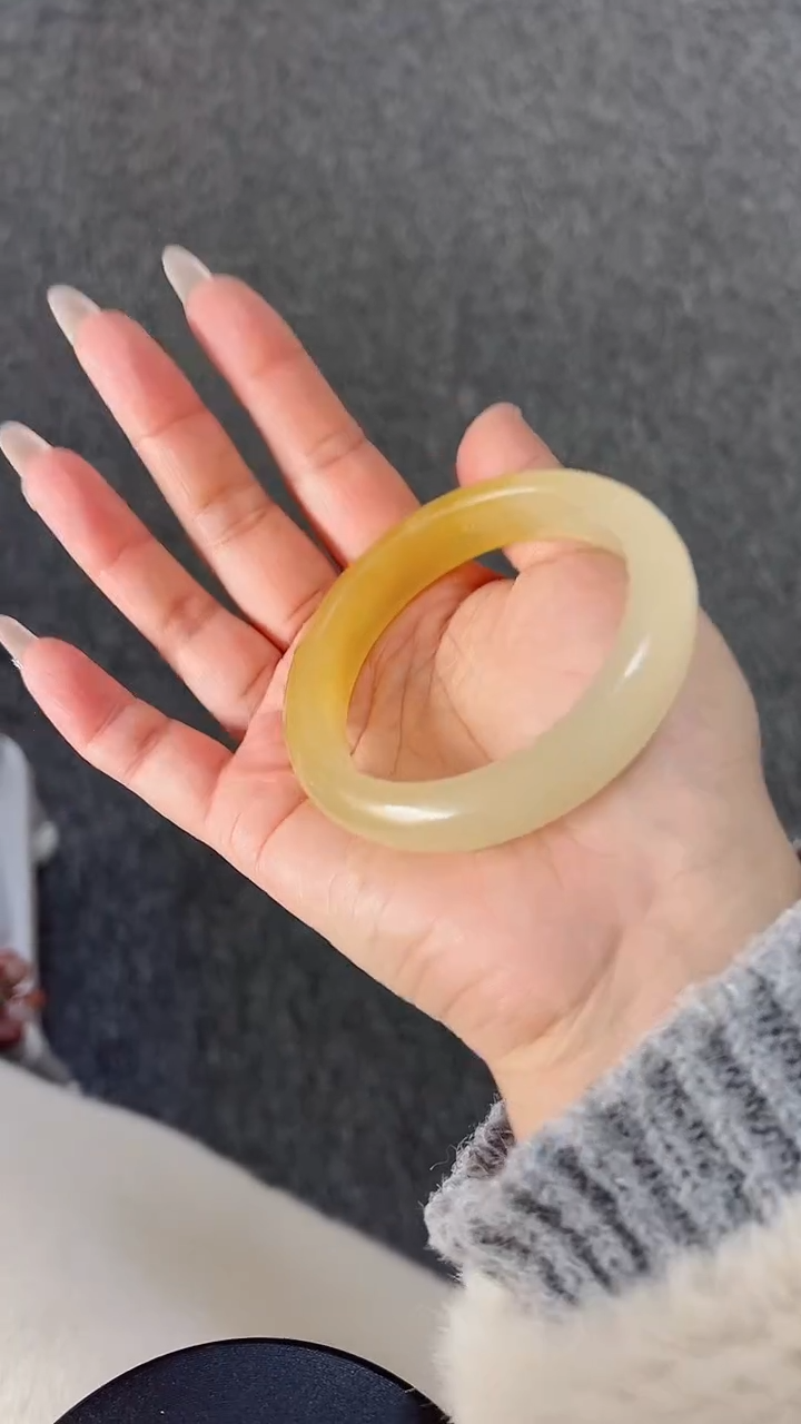 【闪购商品】石英质玉手镯未镶嵌221-61