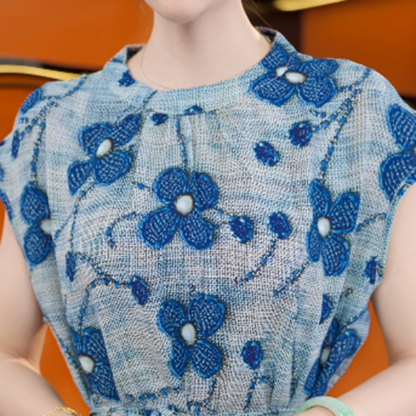 2025苏杭新款气质高端优雅显瘦高级感 蓝花马赛克圆领连衣裙