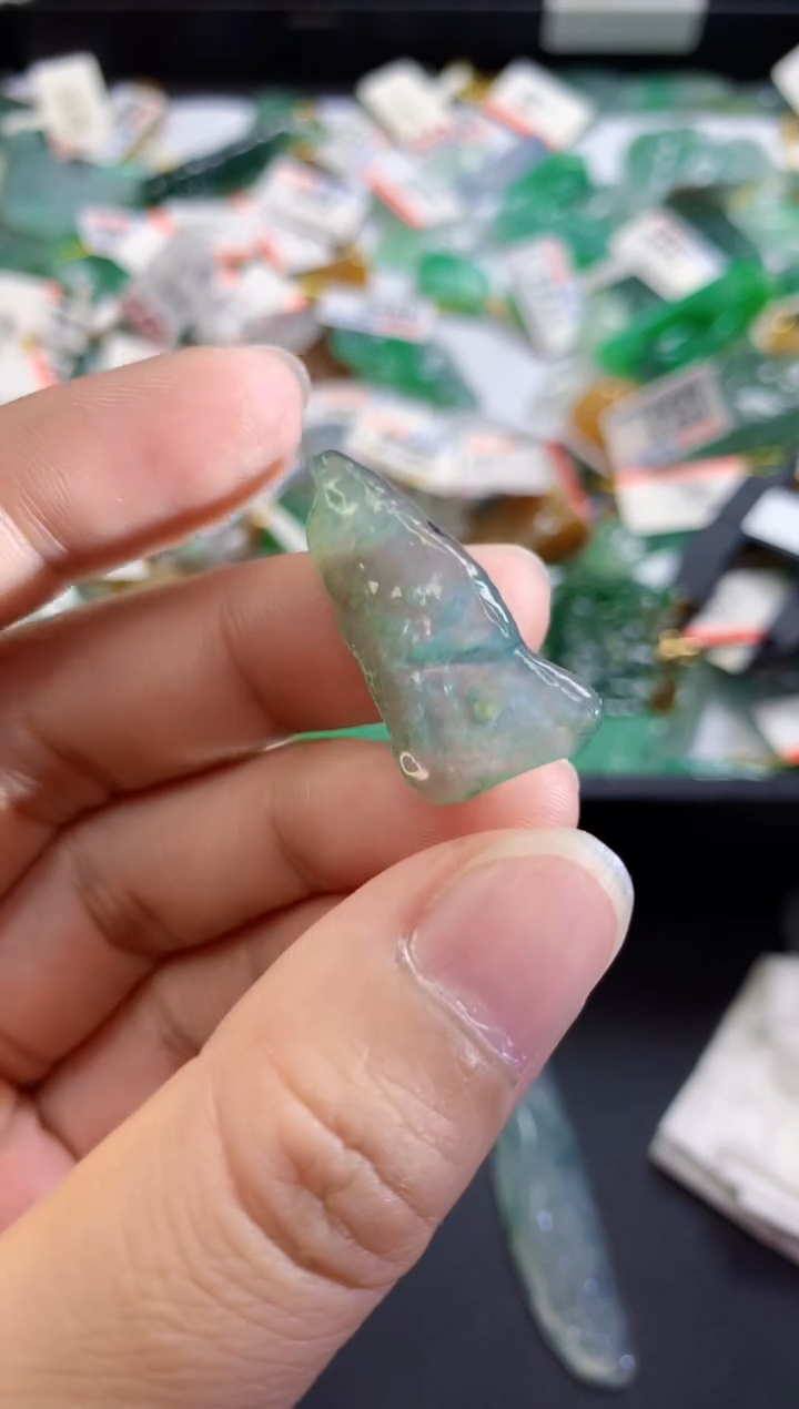 【闪购商品】翡翠吊坠(不含链)未镶嵌541