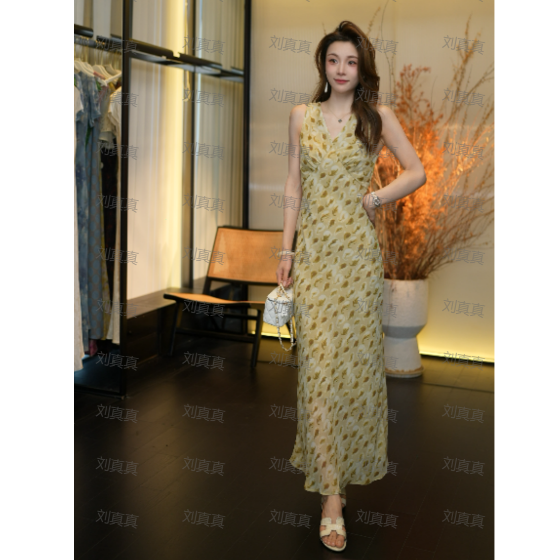 【刘真真黄风铃】Z736夏季法式高品显气质休闲风显瘦连衣裙QC