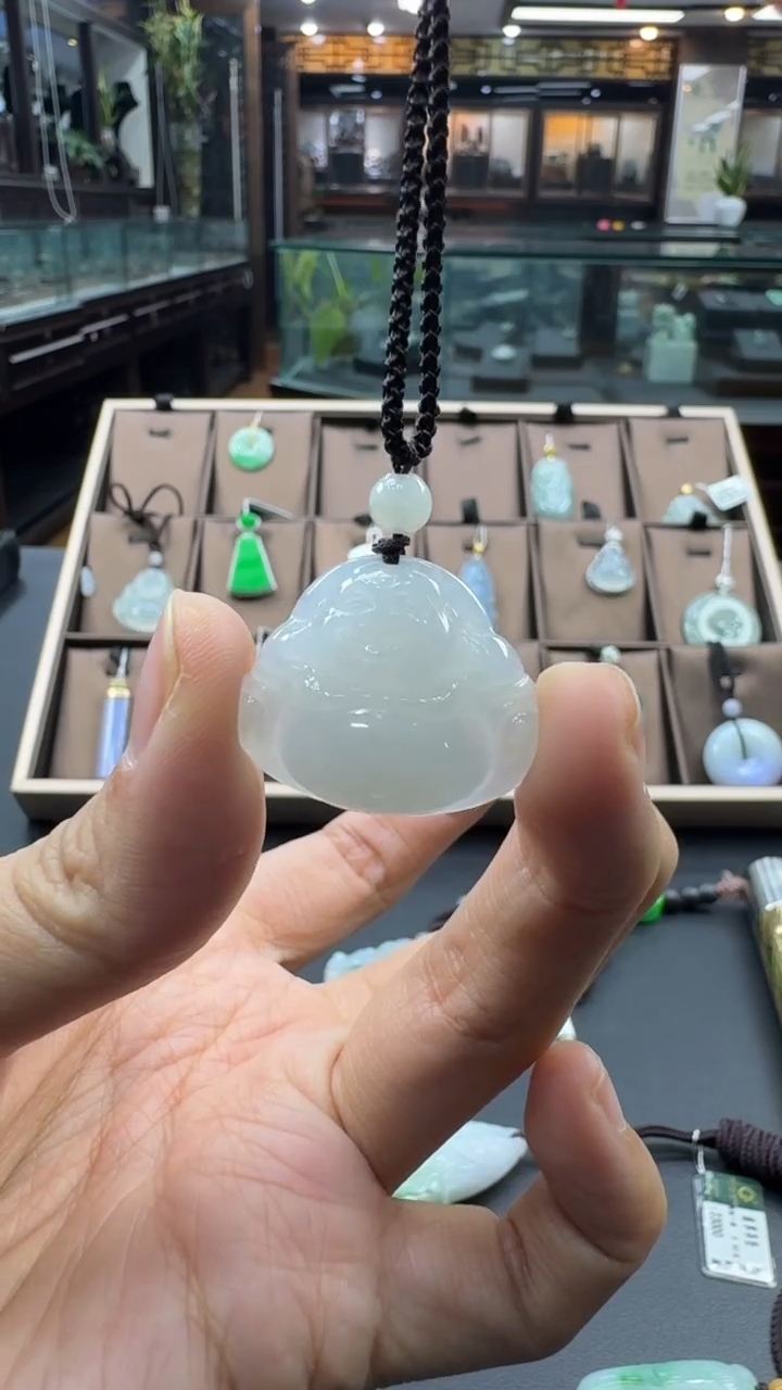 颈饰未镶嵌翡翠佛公