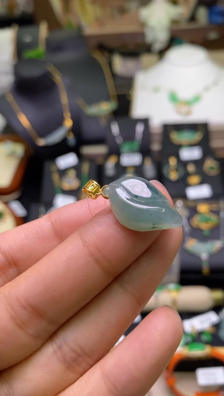 【闪购商品】翡翠颈饰18K金镶嵌净货16166