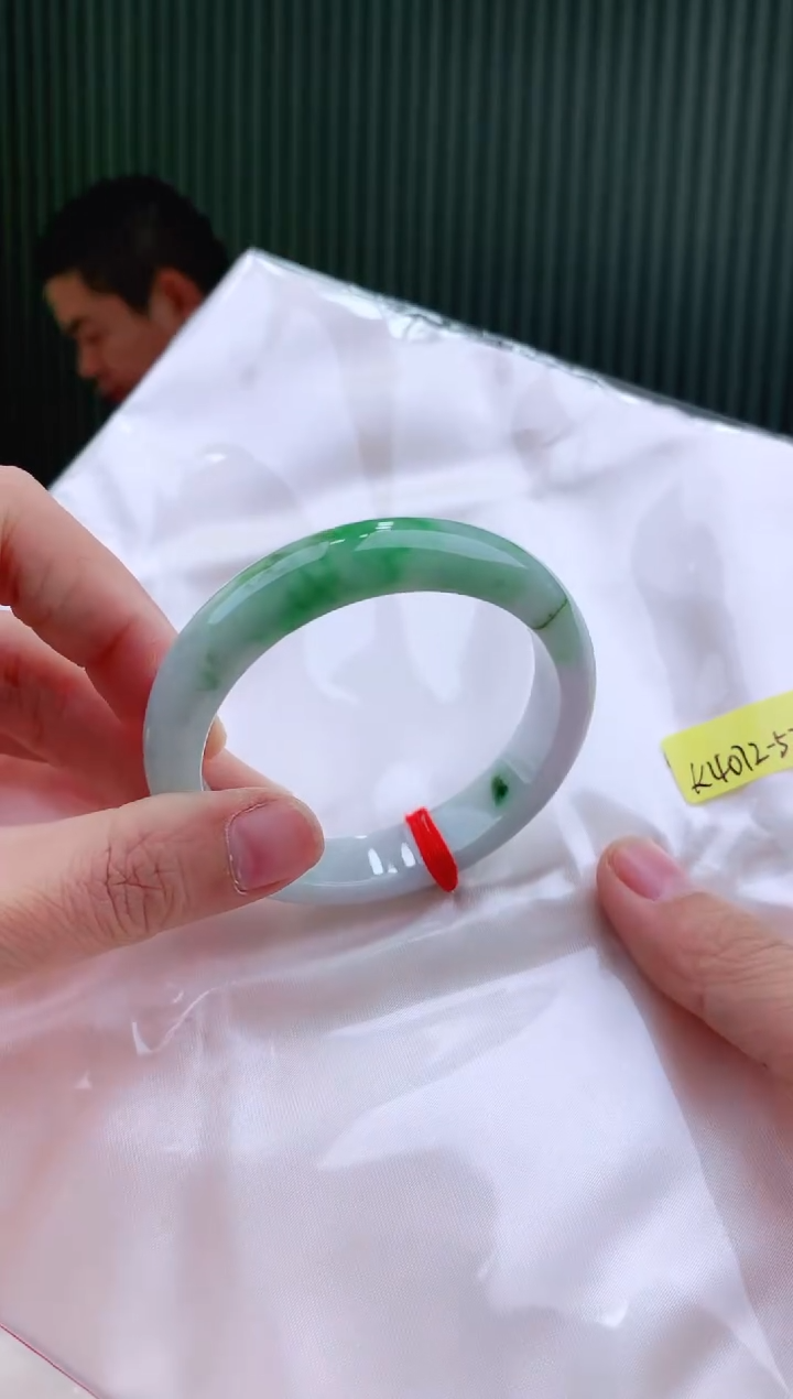 未镶嵌手镯翡翠52