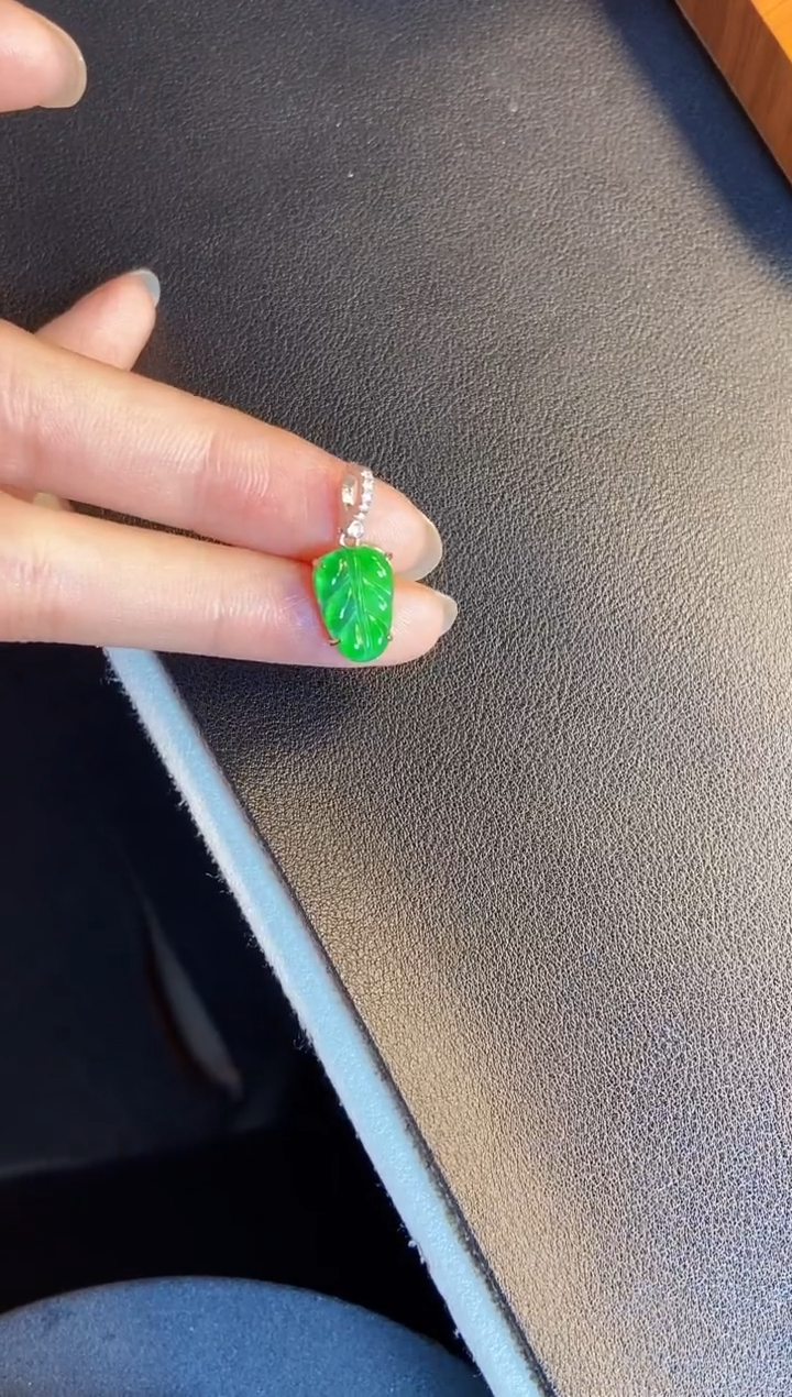 吊坠(不含链)银S925镶嵌翡翠1