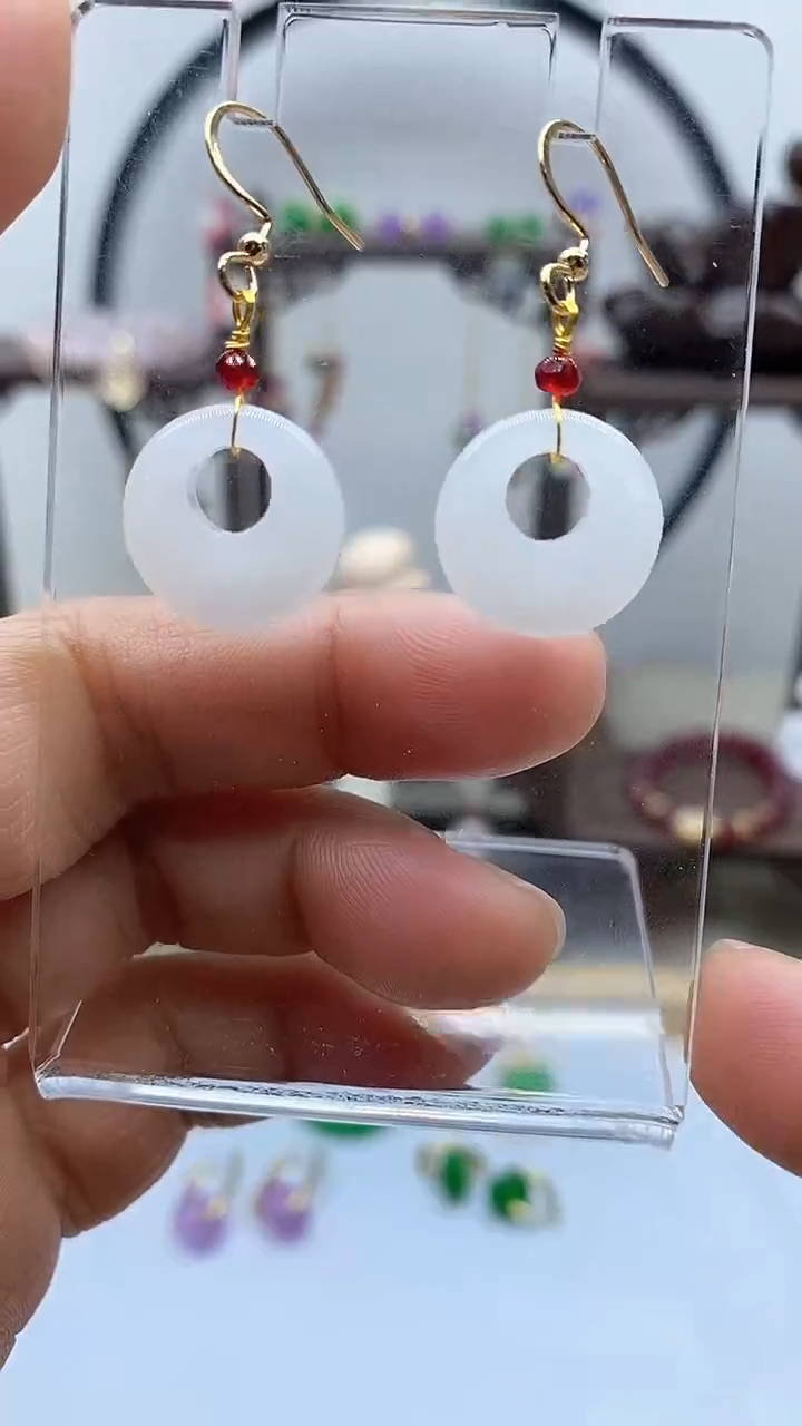 【闪购商品】和田玉耳饰银S925镀金镶嵌32