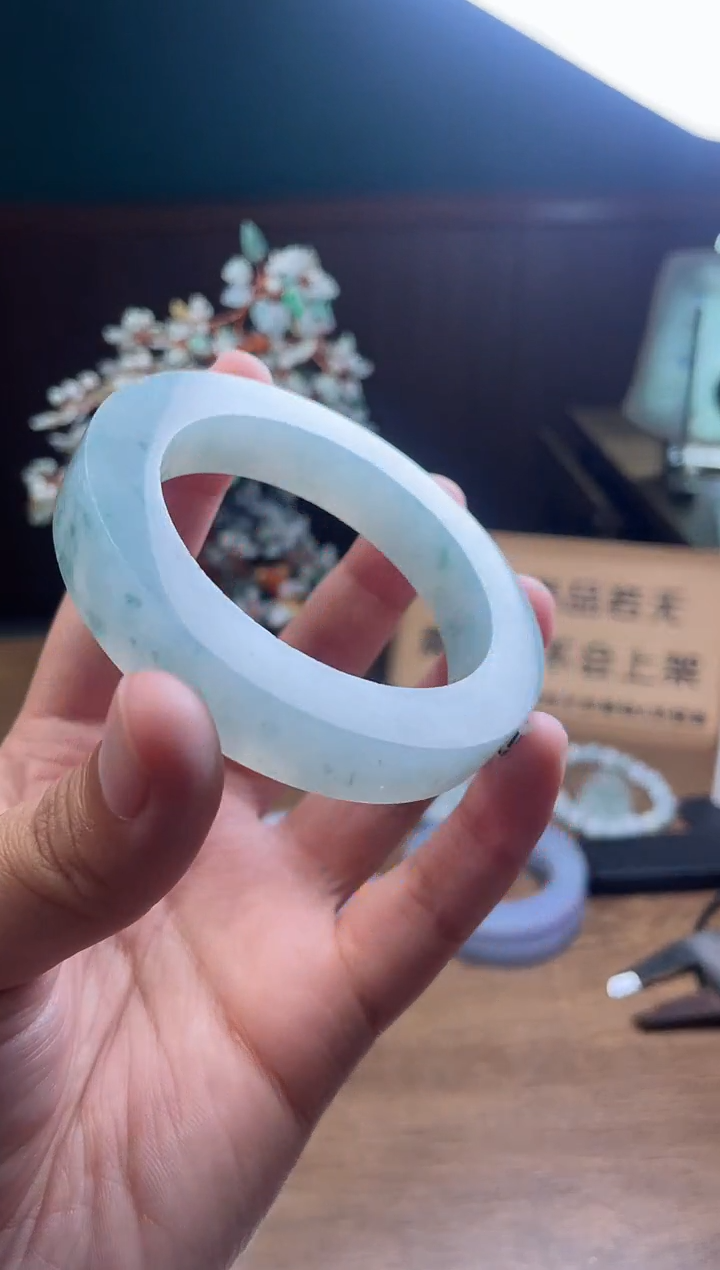 【闪购商品】定制翡翠手镯未镶嵌定制