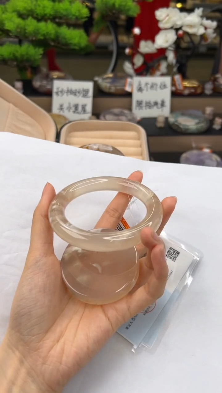 【闪购商品】石英质玉手镯未镶嵌60圈口（赠送镯心）61431