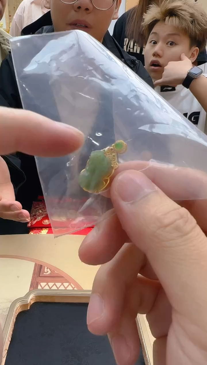 和田玉银S925镶嵌颈饰吊坠