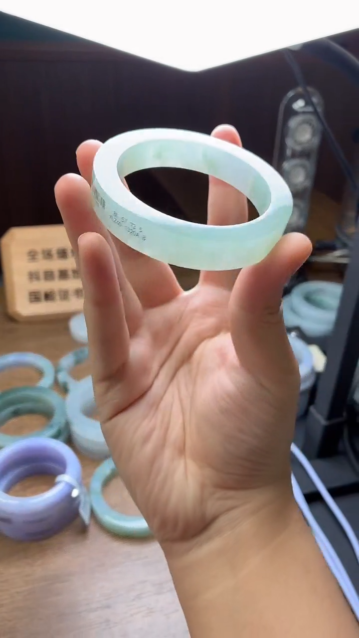 未镶嵌手镯定制翡翠奥****麻定制