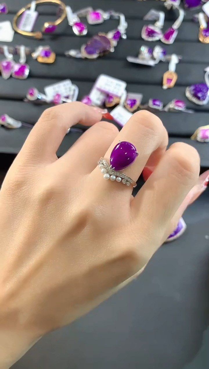 【闪购商品】苏纪石（舒俱来）.18K金镶嵌舒俱来戒指