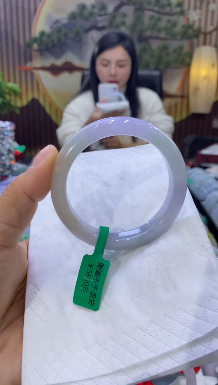 【闪购商品】翡翠手镯未镶嵌多人05588