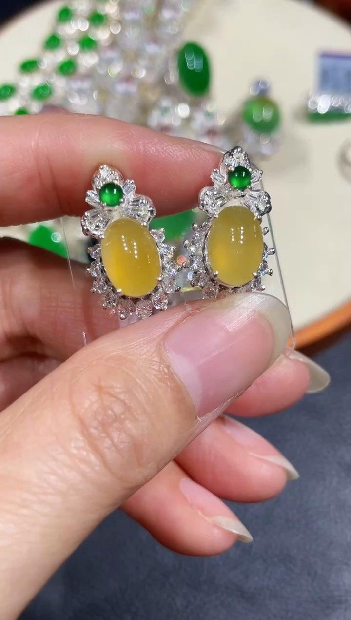 未镶嵌翡翠耳饰蛋面