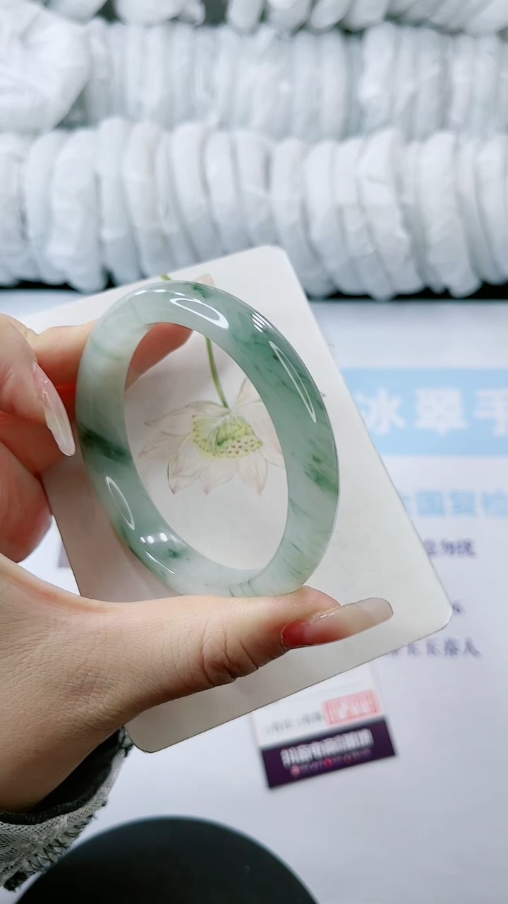 【闪购商品】石英质玉手镯未镶嵌多样性发货A426