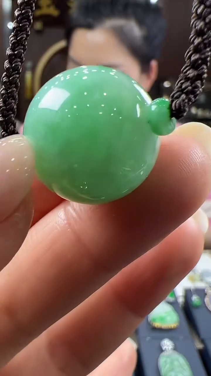 【闪购商品】翡翠挂件未镶嵌圆珠吊坠 有棉