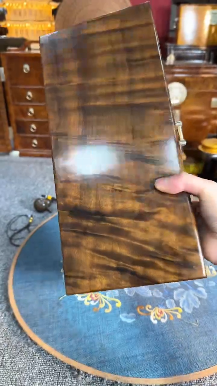 【闪购商品】乌木类成套家具阴沉官皮箱   s13