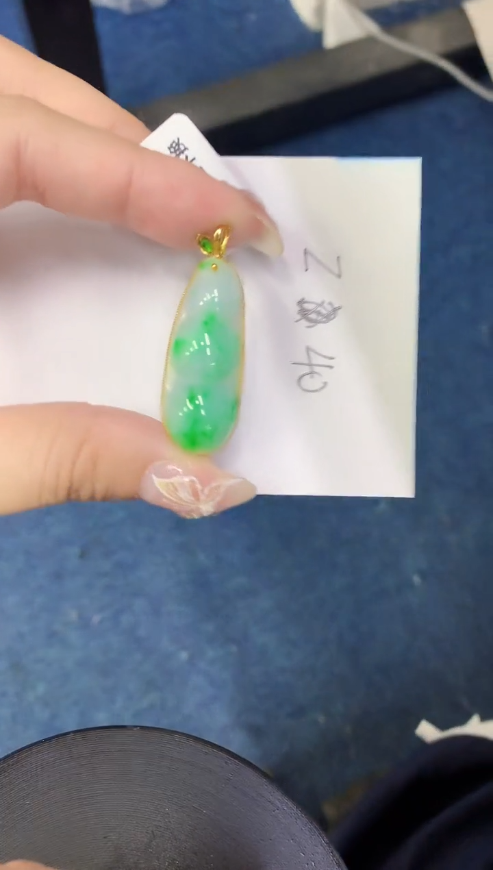 【闪购商品】翡翠颈饰18K金镶嵌00000000000