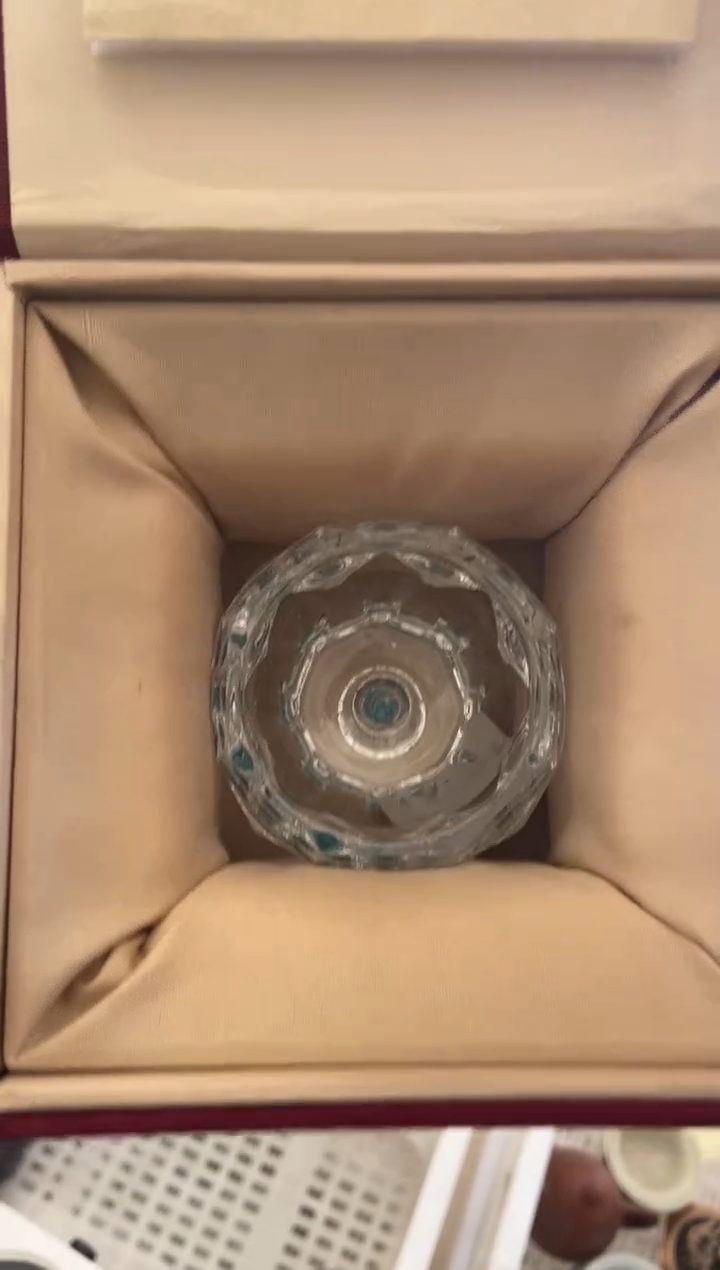 杯无运费险有瑕疵的摄影的产品有使用过的痕迹有点脏介意勿拍