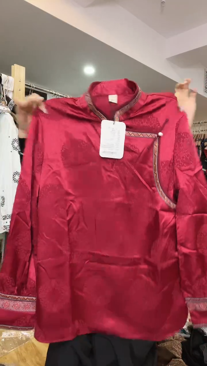 男士衬衣175       155斤 