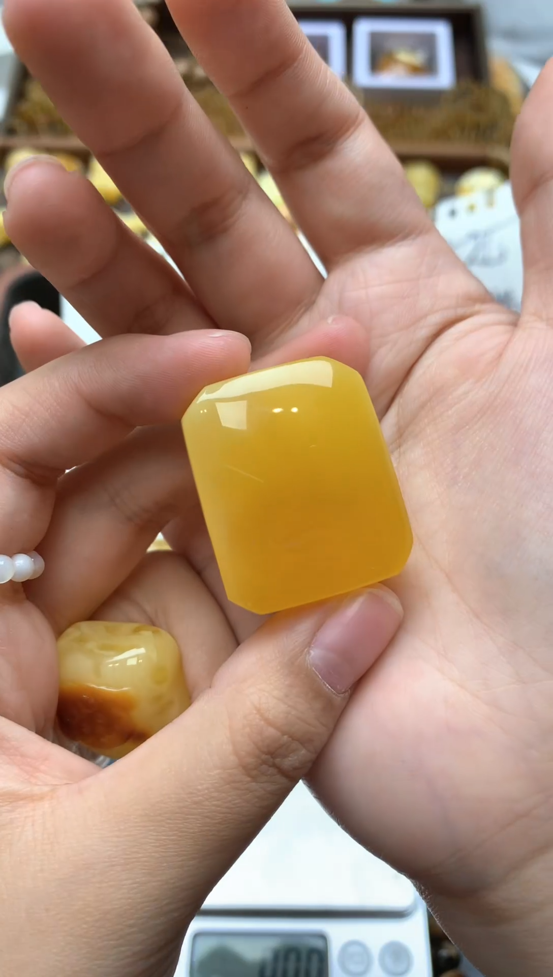 【闪购商品】琥珀珠宝奇石未镶嵌073蜜蜡花粉小坑有强迫症的不要拍