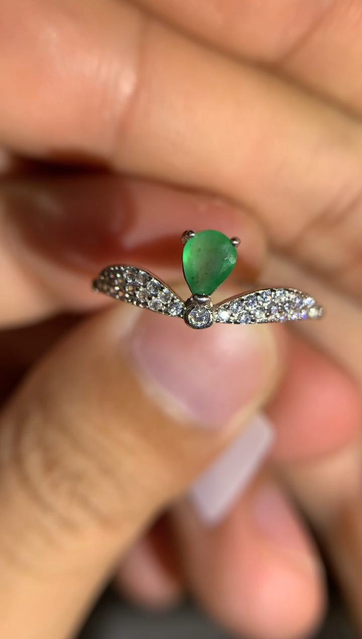 【闪购商品】祖母绿戒指银S925镶嵌天然