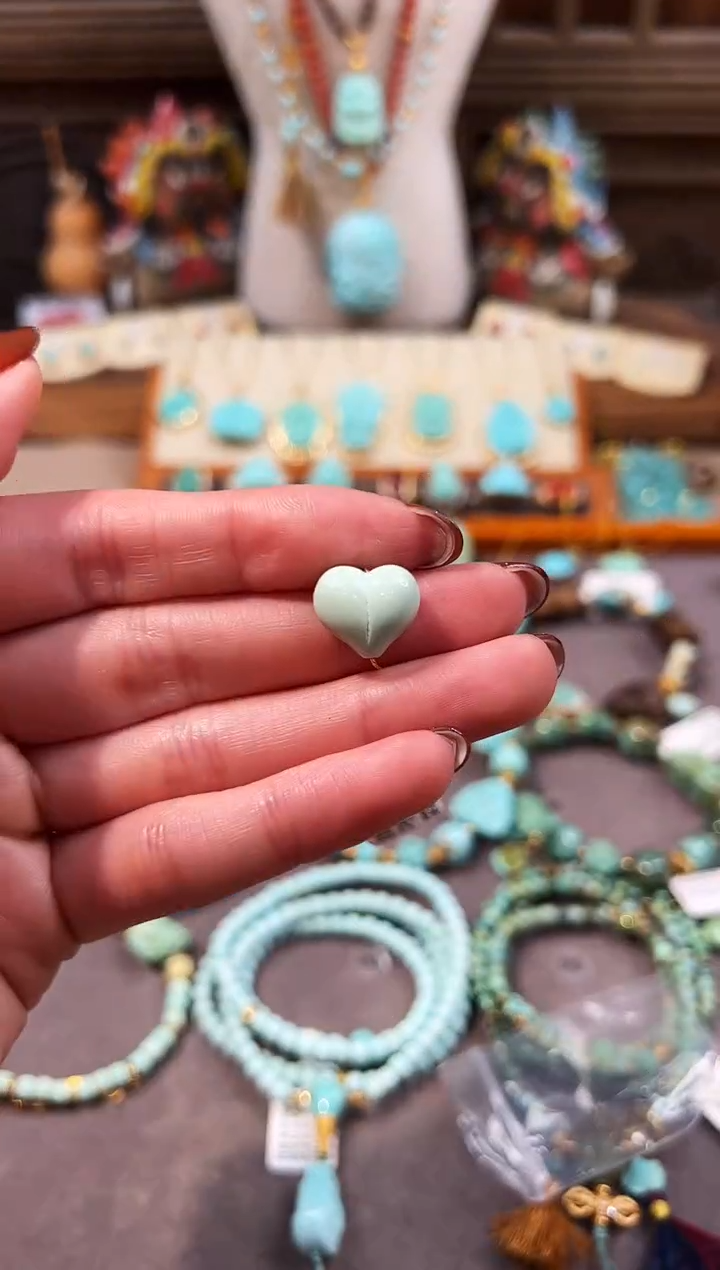 未镶嵌绿松石配饰屁桃