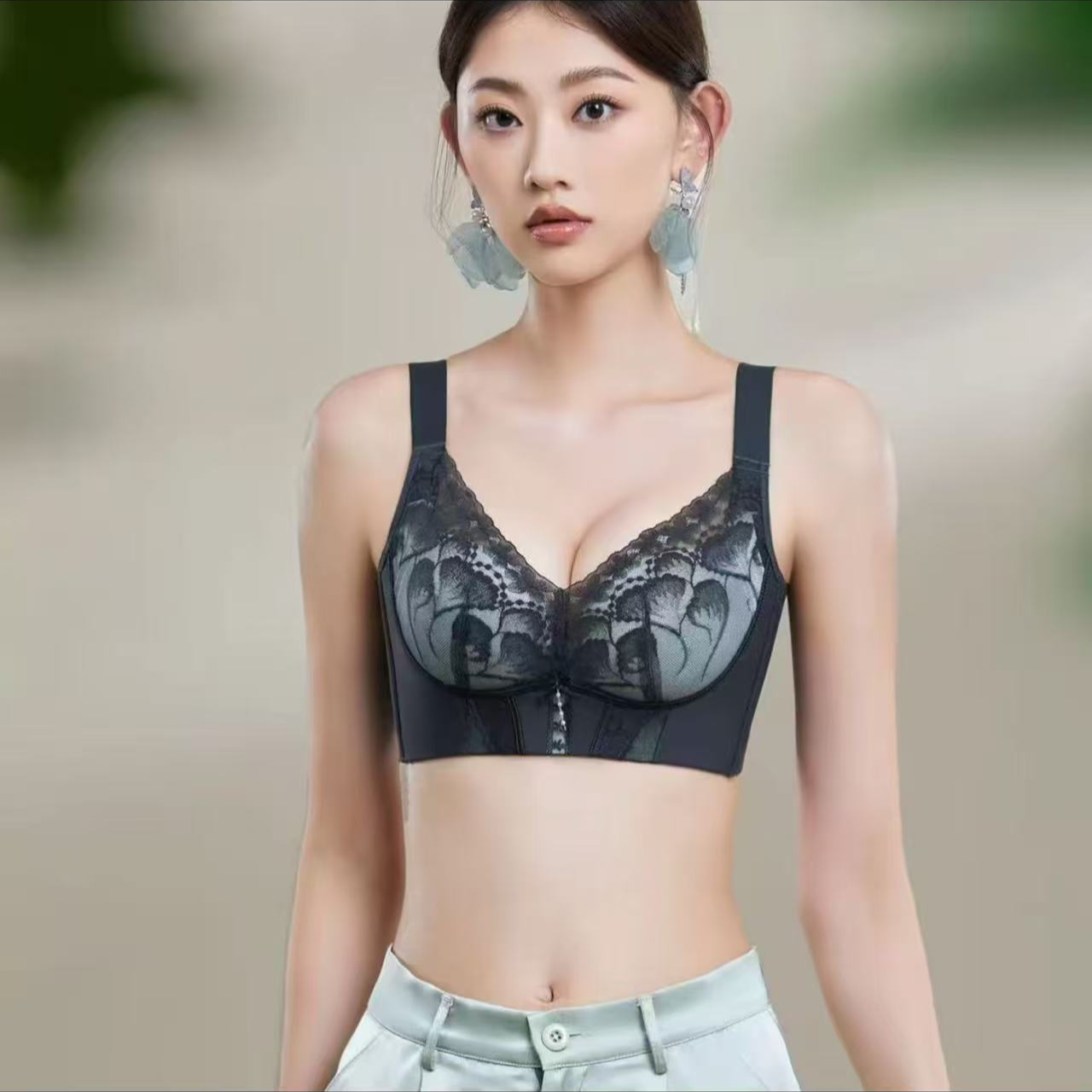 B杯五排搭扣调整型文胸聚拢