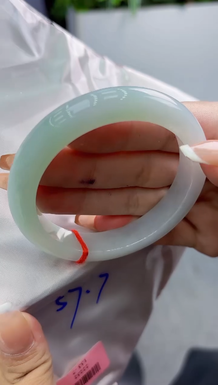 【闪购商品】翡翠手镯未镶嵌翡翠手镯